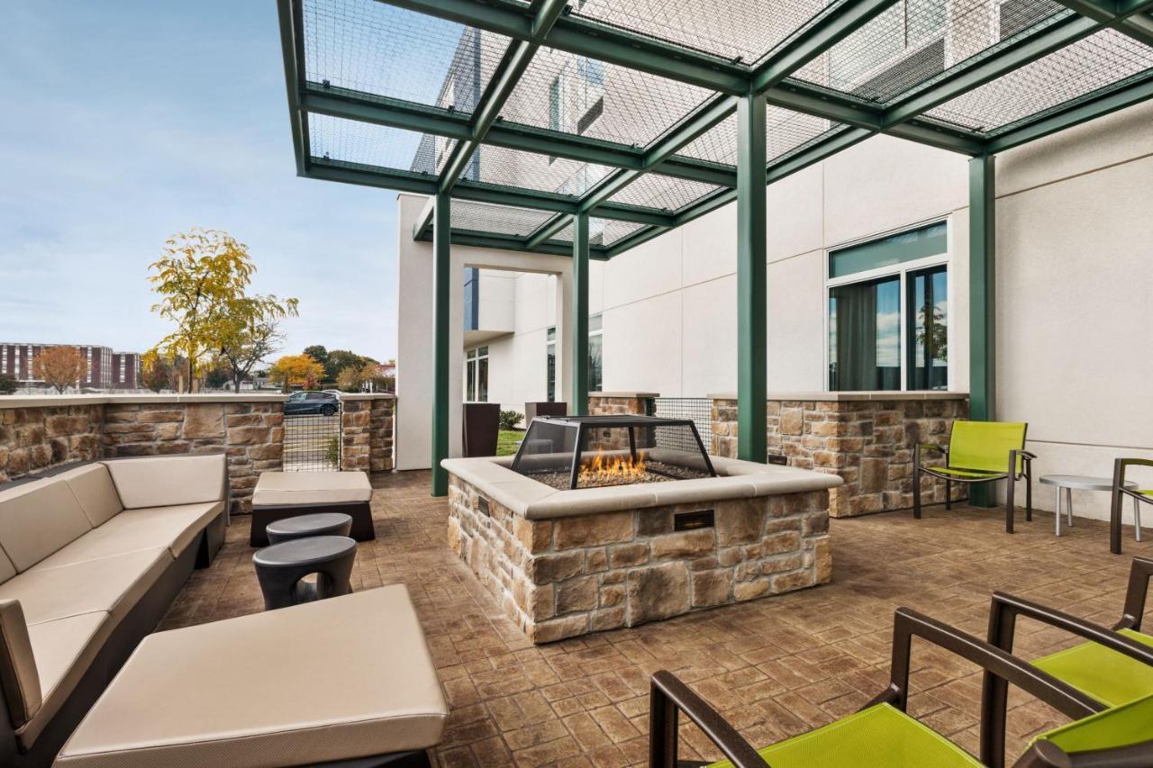Springhill Suites By Marriott Camp Hill Екстериор снимка