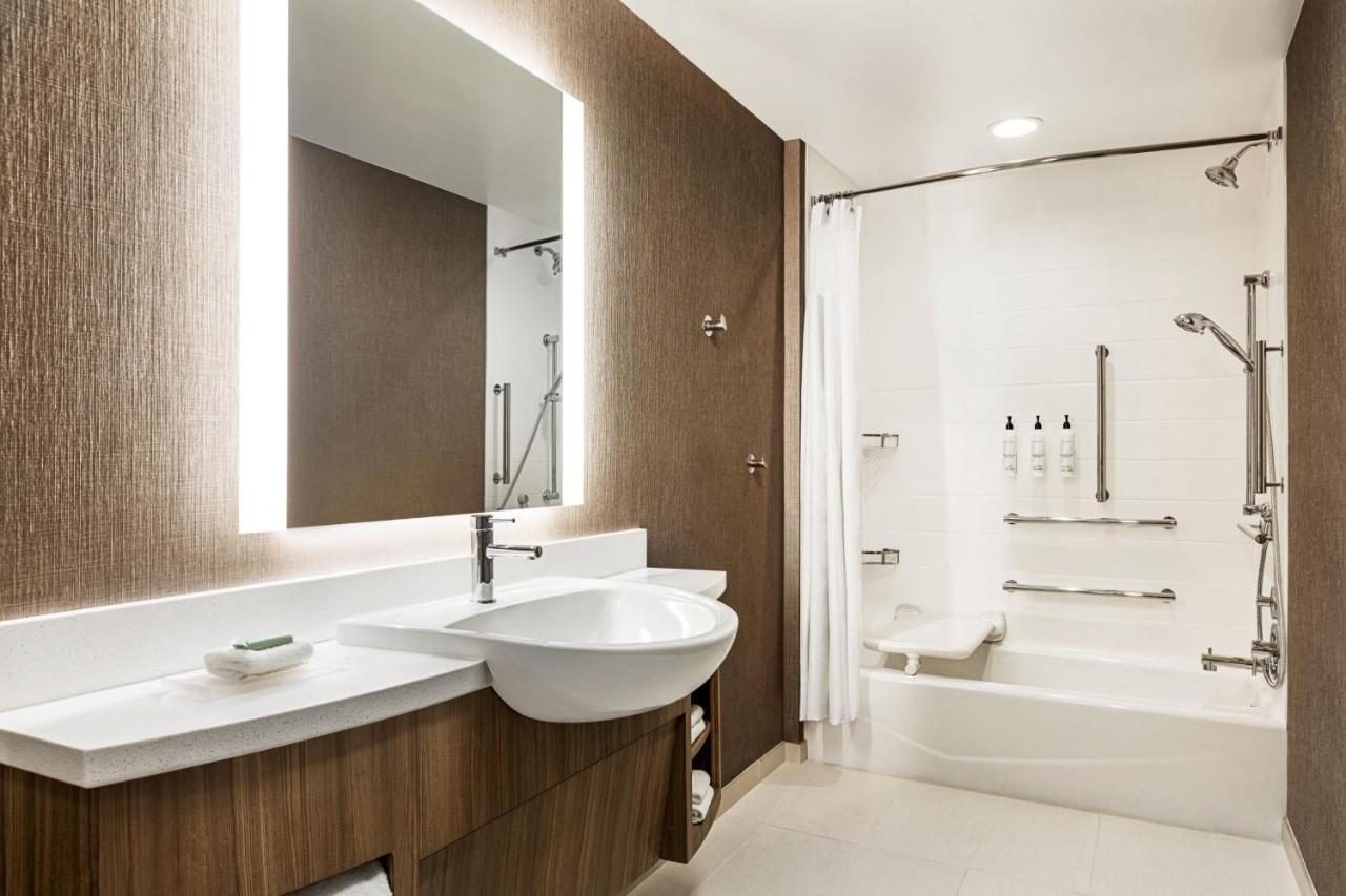 Springhill Suites By Marriott Camp Hill Екстериор снимка